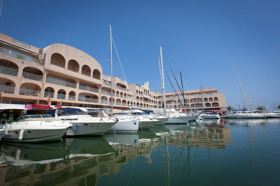 Vue de Hyères (Port Saint-Pierre)