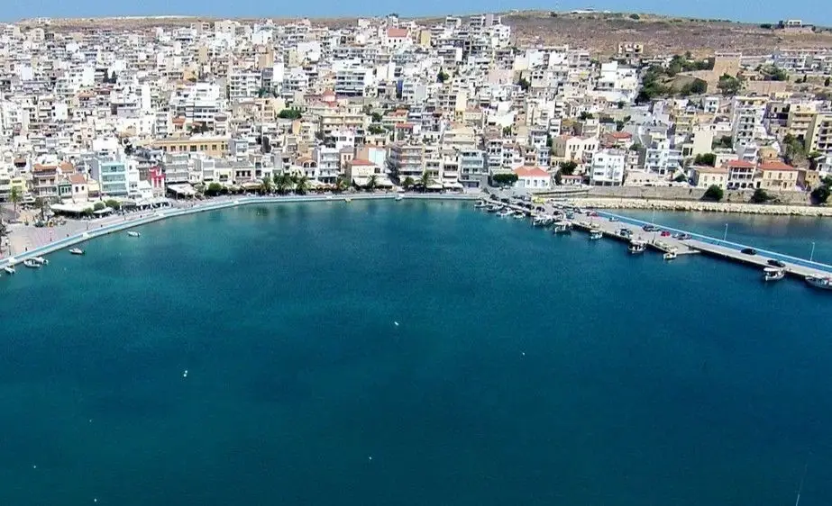 Port desservi par la liaison Le Pirée–Sitia