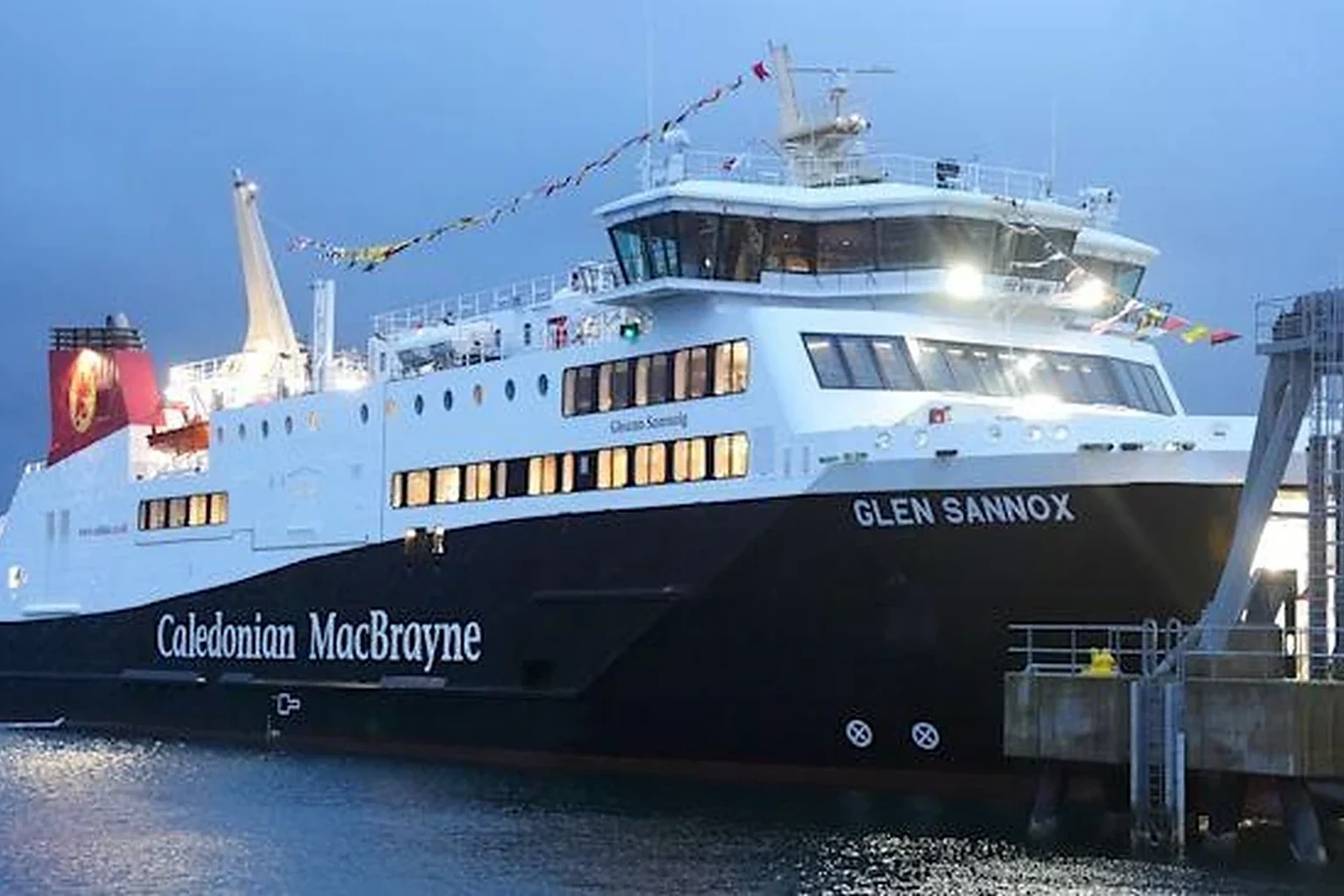 Ferry CalMac Ferries
