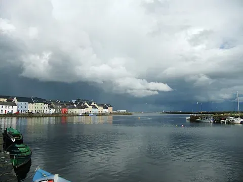 Vue de Galway City Docks, Irlande