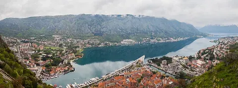 Vue de Kotor, Monténégro