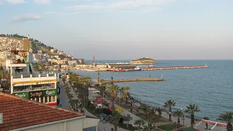Vue de Kusadasi, Turquie