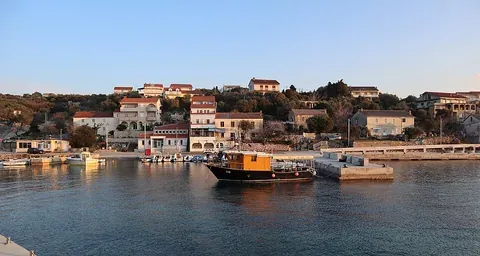 Vue de Lun Tovarnele, Croatie