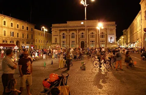 Vue de Pesaro, Italie