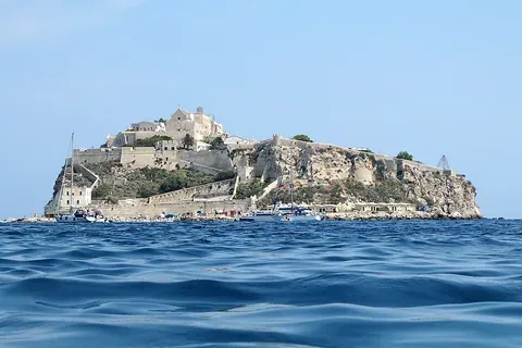 Vue de San Nicola (Tremiti), Italie